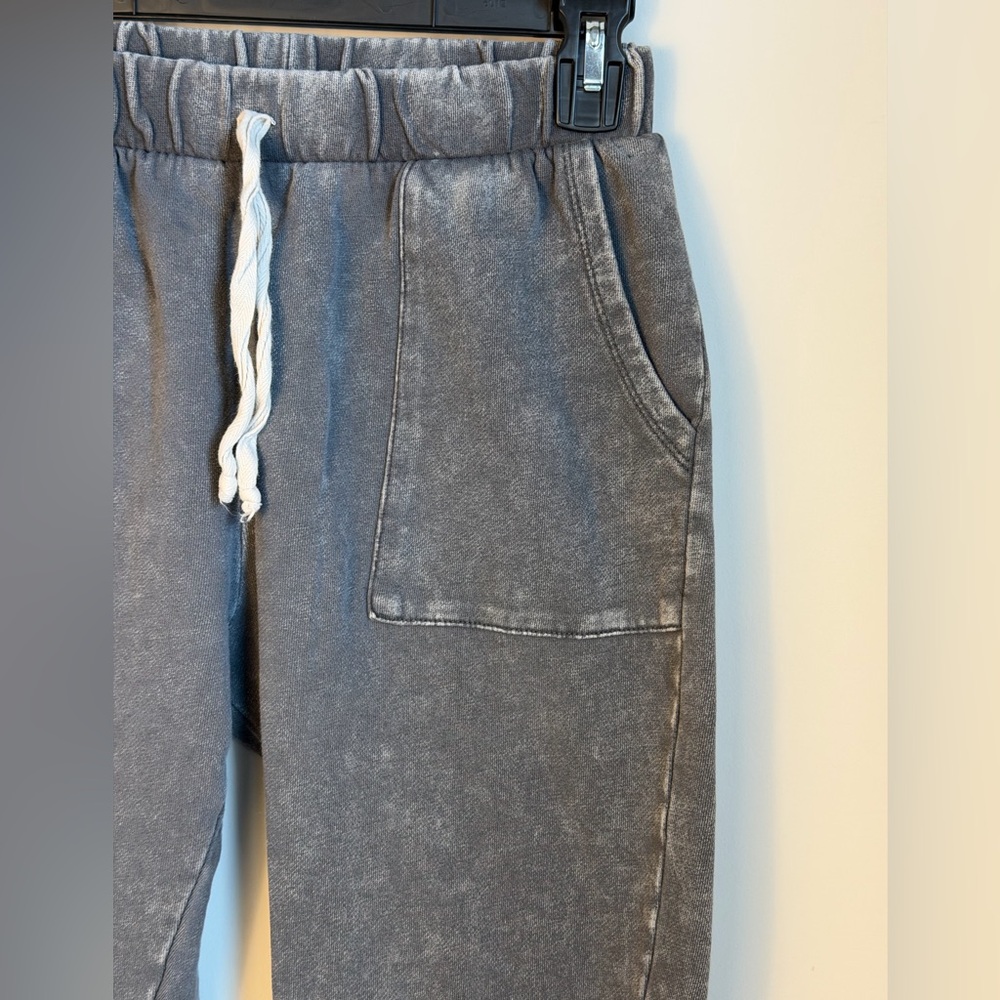 Caution to the Wind Joggers Women’s Size Small Gray Drawstring Sweatpants - Picture 3 of 10